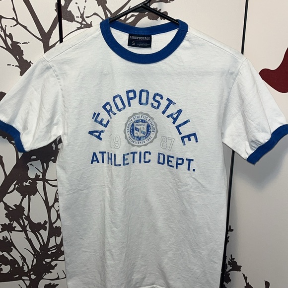 Aeropostale Size Small Men’s Graphic Print White & Royal Blue T-Shirt $25 - Picture 2 of 8